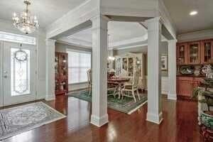 Building Photo - 232 Begonia Ct