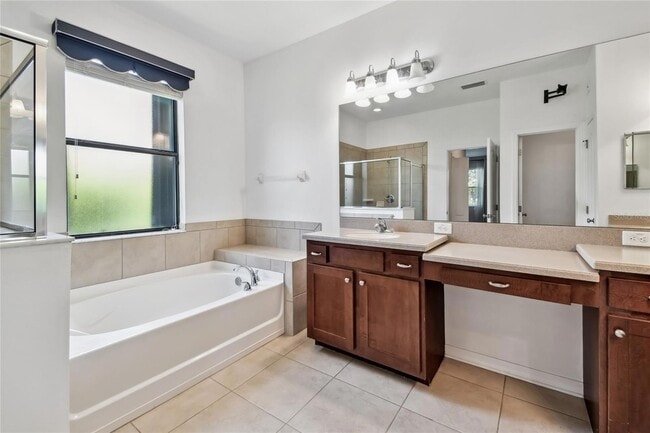 Building Photo - 5303 Moon Shell Dr