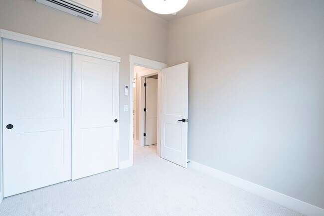 Building Photo - New Build 3 Bed, 1.5 Bath Rental Home in Centennial neighborhood!