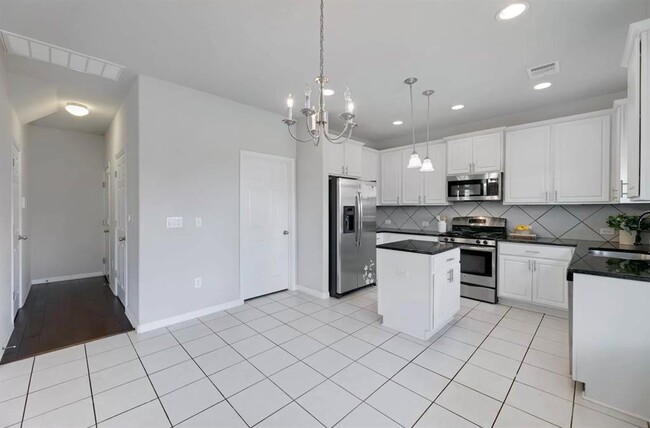 Building Photo - 14212 Canyon Trail