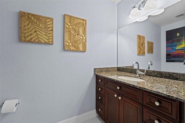 Building Photo - 150 E Robinson St