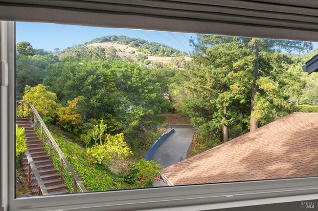 Building Photo - 48 Junipero Serra Ave