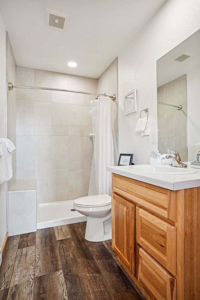 Building Photo - 51 Dakota Ln