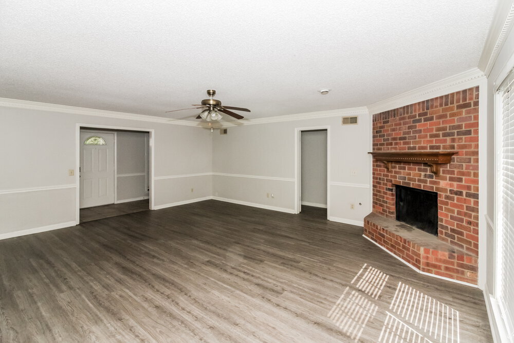 Building Photo - 4580 Blandford Dr