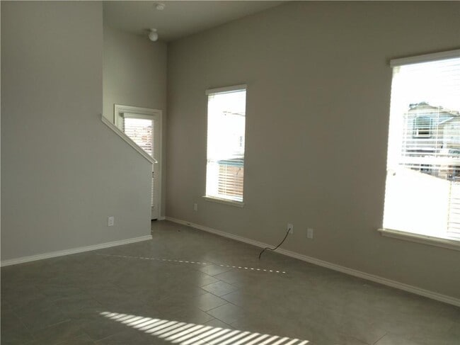 Building Photo - 133 Flatland Trl