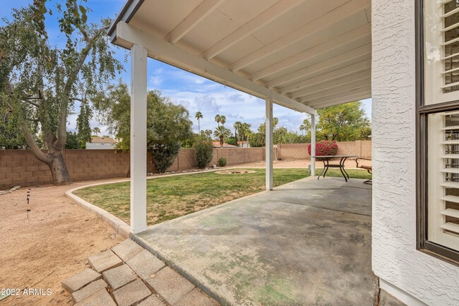 Building Photo - 16250 N 64th Pl