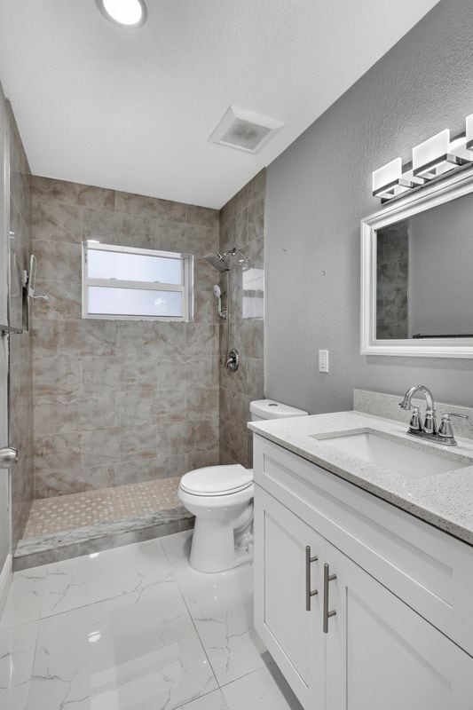 Building Photo - 2601 Crosley Dr W