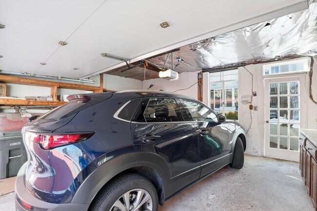 Building Photo - 1635 35th St NW