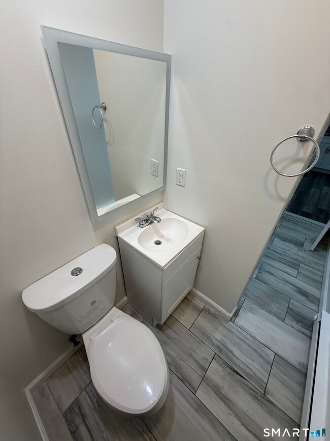 Building Photo - 38 New Haven Ave