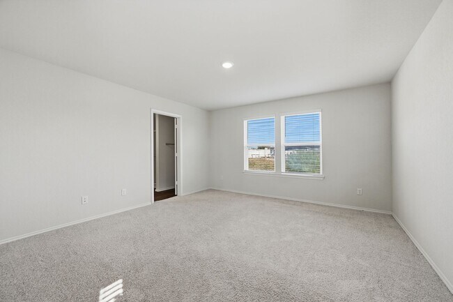 Building Photo - 553 Autumn Blaze