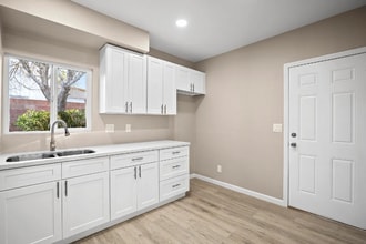 Building Photo - 38903 Palm Tree Way