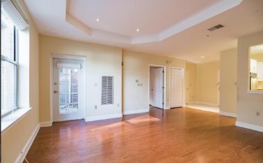 Building Photo - 2015 Windrow Dr