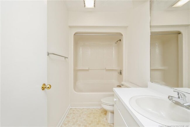 Building Photo - 503 Cypress Trace Dr