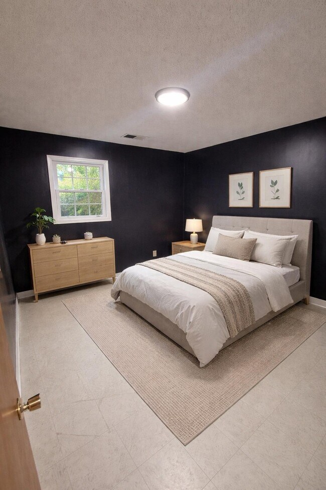 Building Photo - 3640 Fairmont Ave