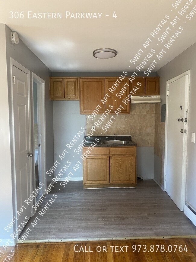 Building Photo - 306 Eastern Pkwy