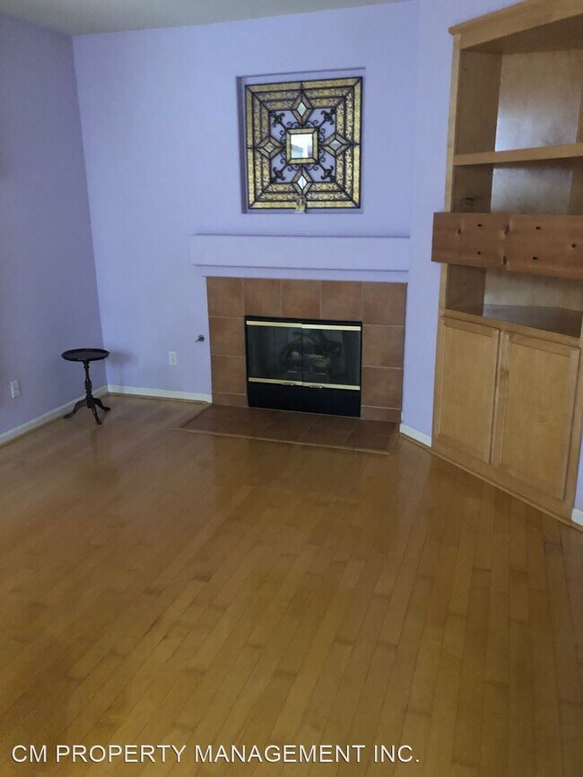 Building Photo - 4 br, 2 bath House - 300 Apple Blossom Ln.
