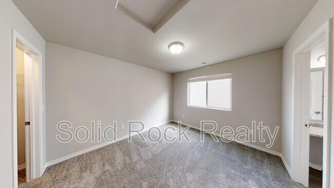 Building Photo - 10977 Quercia Cir
