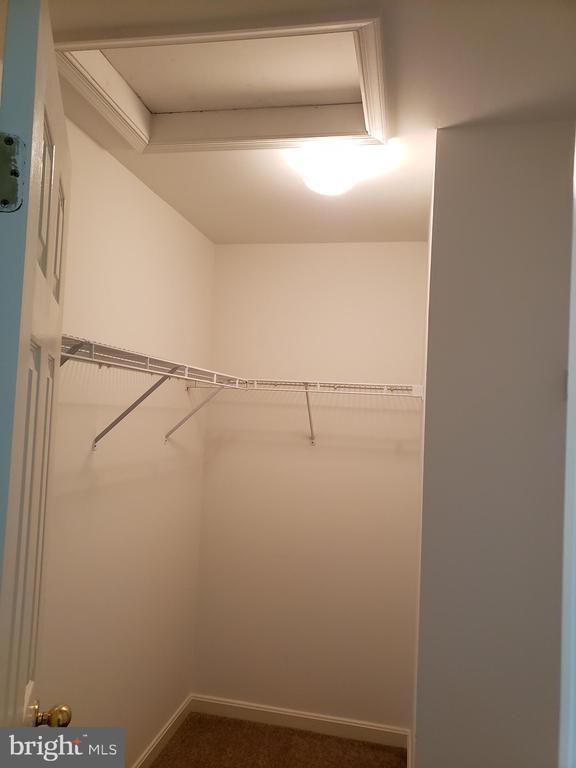 Building Photo - 9426 Silver Meteor Ct