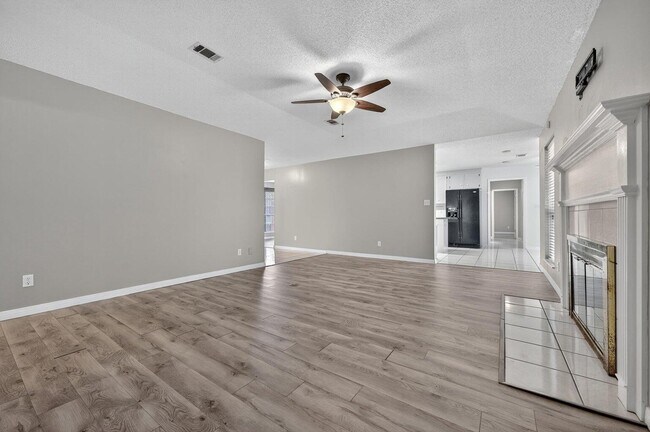 Building Photo - 3 Neptune Dr