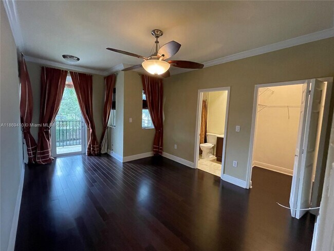 Building Photo - 15471 SW 30th St