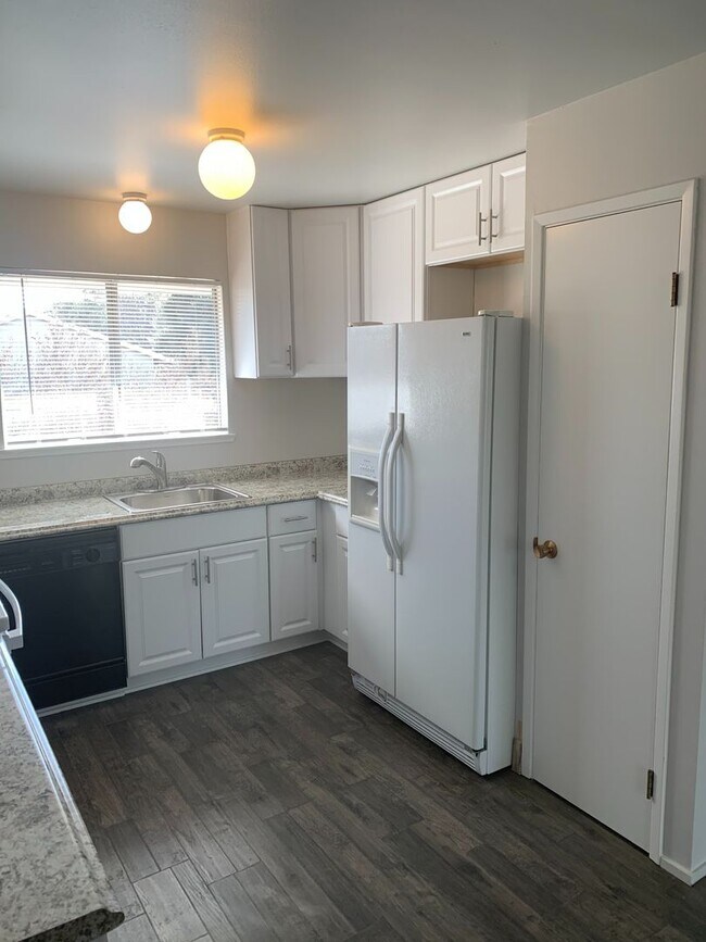 Building Photo - The American River is your backyard! 2 Bedroom 2.5 Bath Townhome