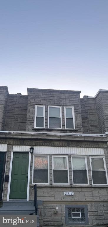 Building Photo - 2512 S 66th St