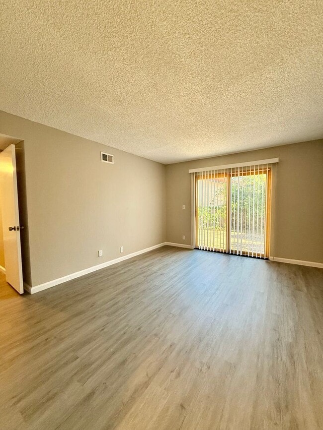 Building Photo - Charming 2 Bed / 2 Bath Single-Family Home in Willow Glen – Willowvale Estates (95126)