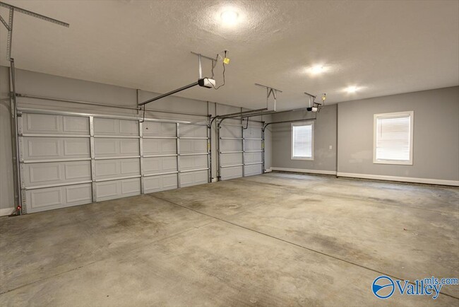Building Photo - 26415 Birkshire Ln