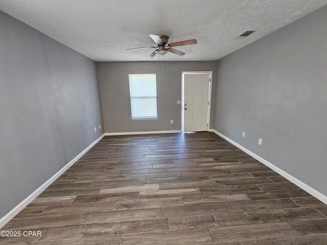 Building Photo - 3707 Burnham Way