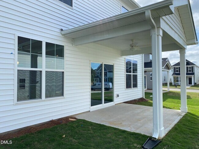 Building Photo - 17 Red Crabapple Ct