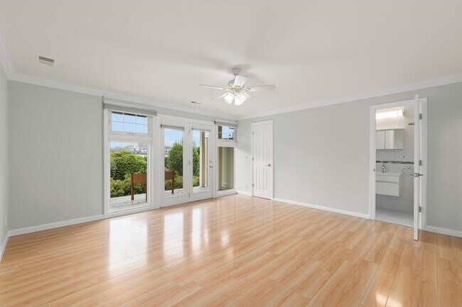 Building Photo - 6 Grand Cove Way
