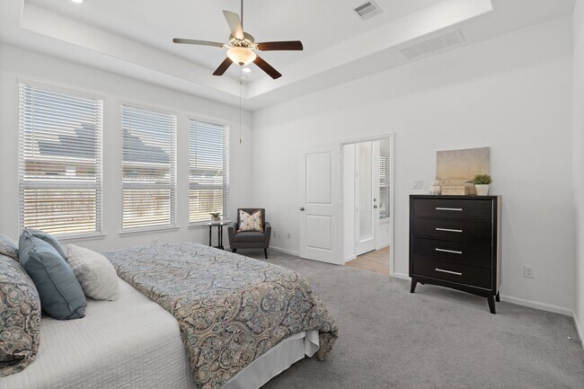 Building Photo - 3612 Paloma Fls Ln