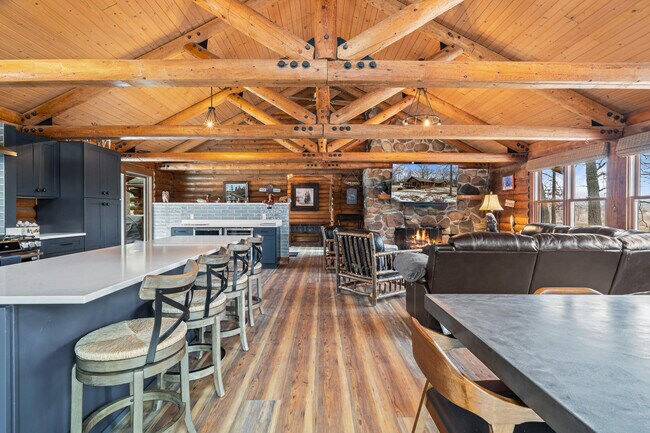 Building Photo - N1508 Wildwood Rd