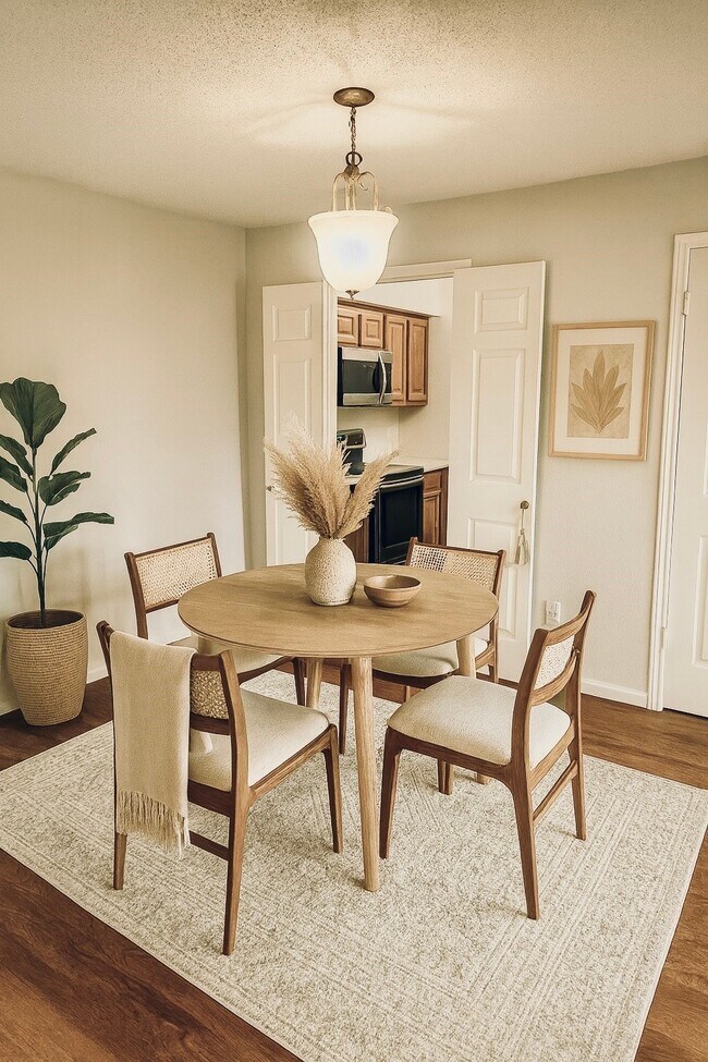 Building Photo - 1311 Antoine Dr