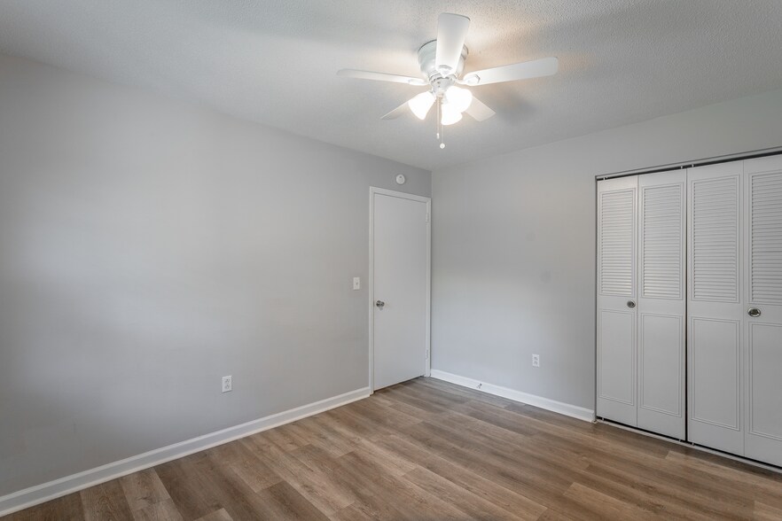 Building Photo - 218 Townsend Cir