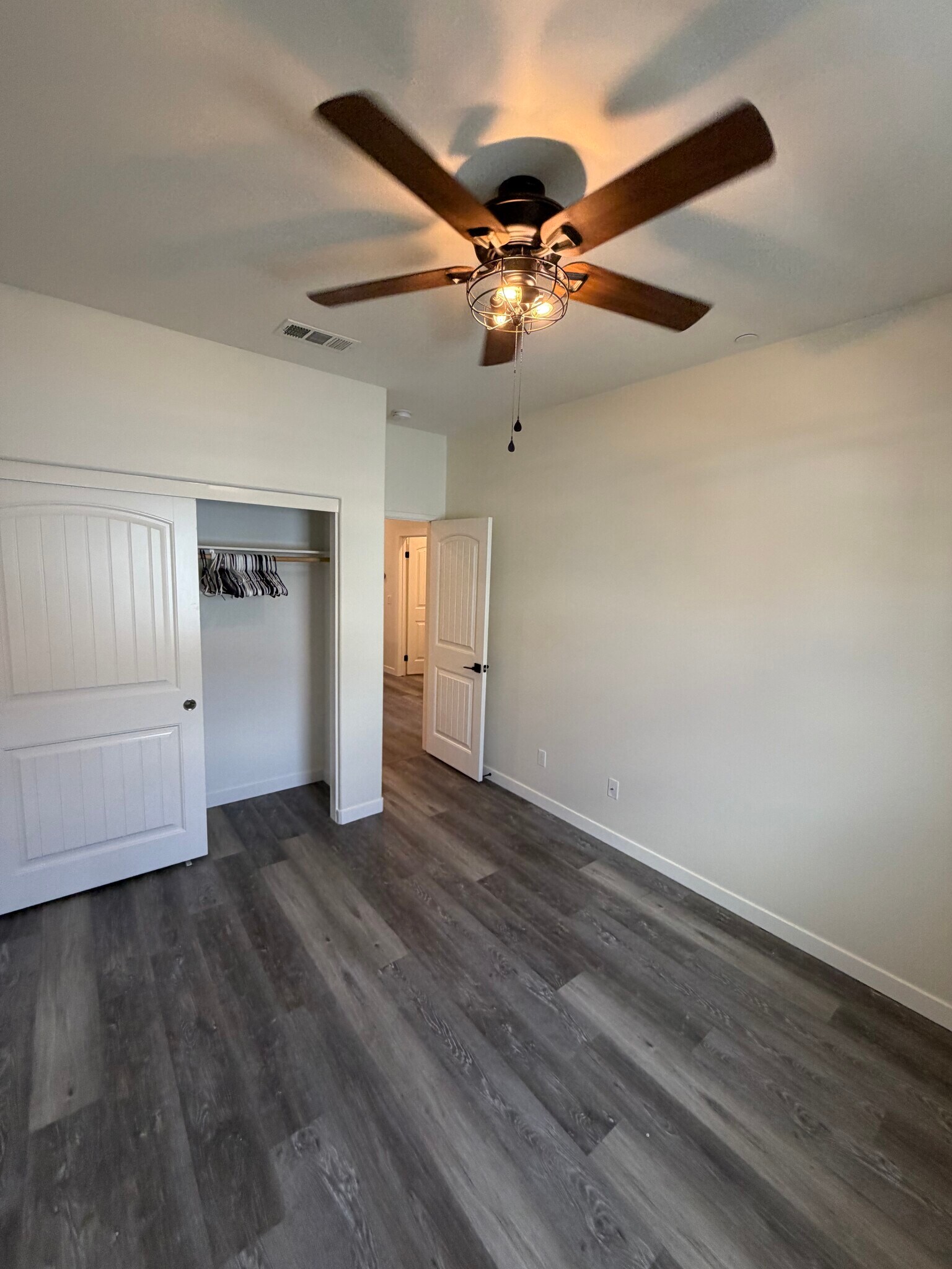 Building Photo - 30383 Town Square Dr