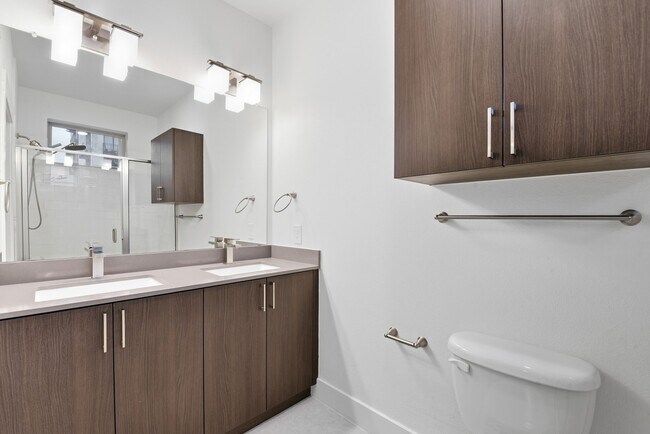 Building Photo - 4819 Caroline St