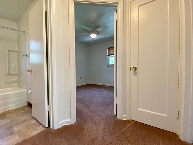 Building Photo - Charming Ranch Home in Peters Township – Huge Yard, Quiet Setting & Great Location!