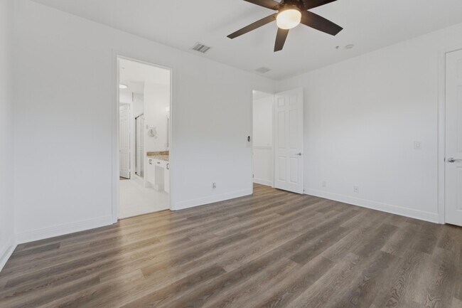 Building Photo - 104 Jesup Ln