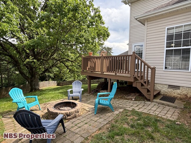 Building Photo - 10060 Madison Ridge Ln