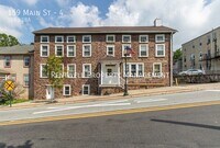 Building Photo - 159 Main St