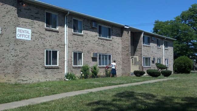 Property Photos - Graystone Apartments