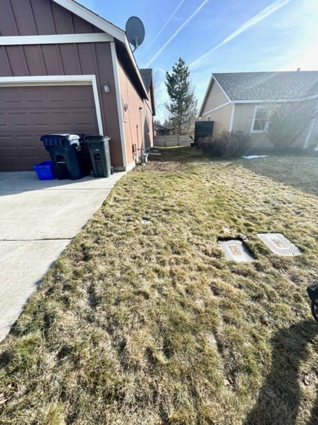 Building Photo - Cozy 3 Bedroom Home in SW Bend!