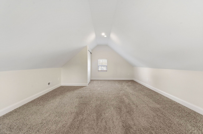 Building Photo - 4414 Whetsel Ave