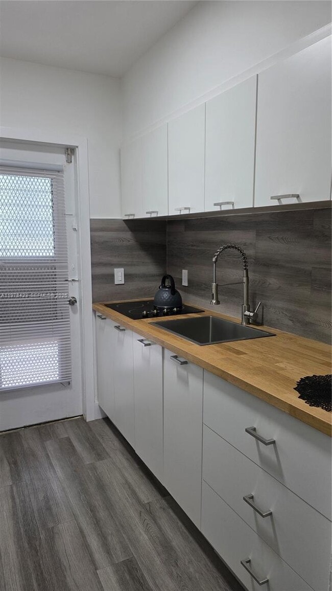 Building Photo - 761 Euclid Ave