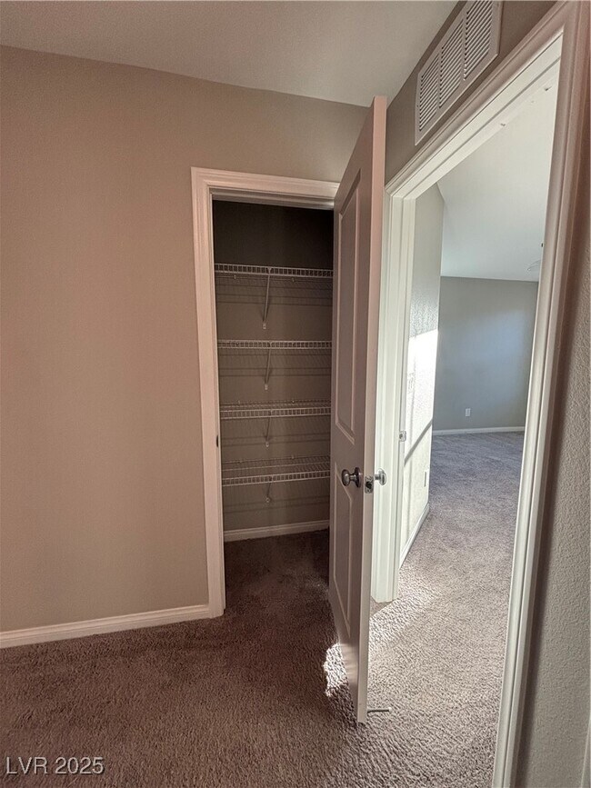 Building Photo - 2456 Bagnara Pl