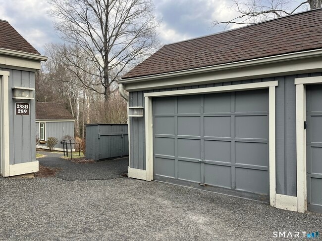 Building Photo - 289 Heritage Vlg