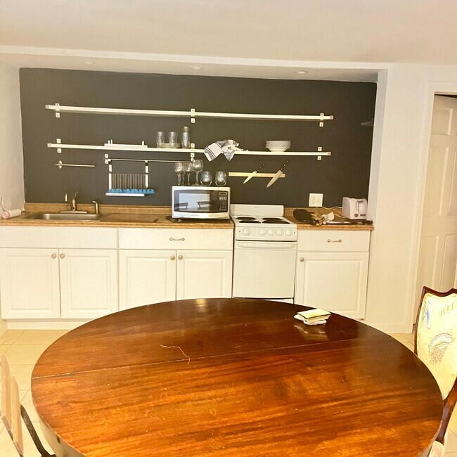 Kitchen - 171 Conners Rd