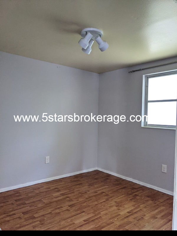 Building Photo - 2611 41st Ave N