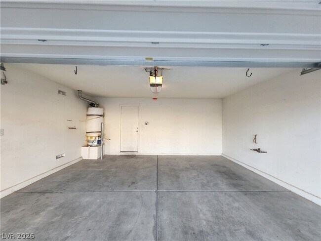 Building Photo - 8956 Medford Hills Ct